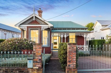 Photo of property in 85 Albert Road, Devonport, Auckland, 0624