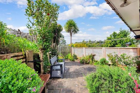 Photo of property in 40 Redwing Street, Browns Bay, Auckland, 0630