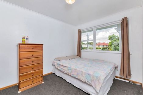 Photo of property in 10 Crawford Avenue, Mangere Bridge, Auckland, 2022