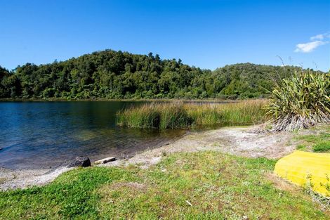 Photo of property in 5 State Highway 30, Lake Rotoma, Rotorua, 3074