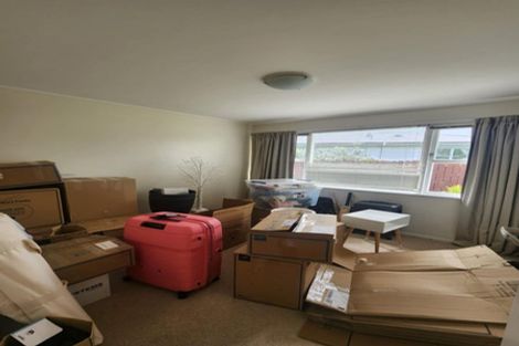 Photo of property in 90 Lauderdale Road, Birkdale, Auckland, 0626