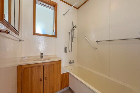 Photo of property in 49 Neal Street, Putaruru, 3411