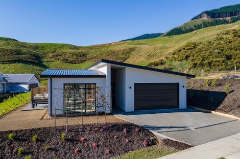 Photo of property in 89 Sunningdale Drive, Stoke, Nelson, 7011