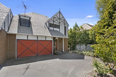 Photo of property in 9 Holly Road, Merivale, Christchurch, 8014