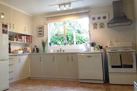 Photo of property in 25 Cortina Avenue, Johnsonville, Wellington, 6037