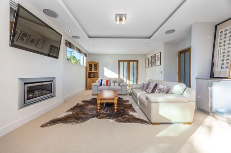 Photo of property in 106 Hillcrest Road, Hatfields Beach, Orewa, 0931