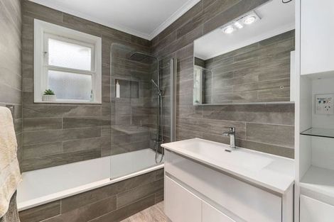 Photo of property in 6 Chittick Street, Stokes Valley, Lower Hutt, 5019