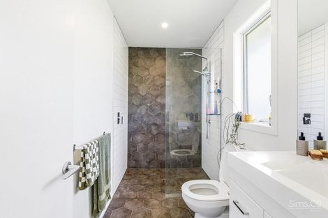 Photo of property in 9 Simon Street, Tawhero, Whanganui, 4501