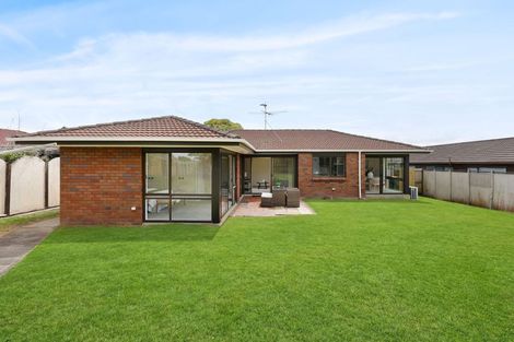 Photo of property in 178 Prince Regent Drive, Farm Cove, Auckland, 2012