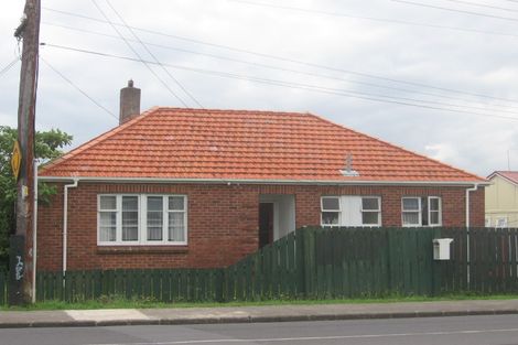 Photo of property in 15 Stoddard Road, Wesley, Auckland, 1041