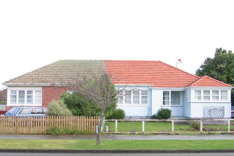 Photo of property in 66 Brightwater Terrace, Terrace End, Palmerston North, 4410