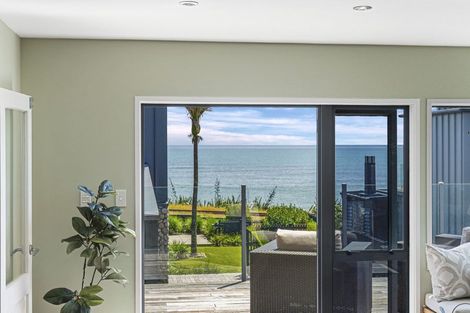 Photo of property in 18 Hine Street, New Plymouth, 4310