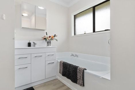 Photo of property in 10 Westwood Street, Bellevue, Tauranga, 3110