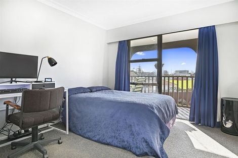 Photo of property in 10 Ruddenklau Lane, Bishopdale, Christchurch, 8053