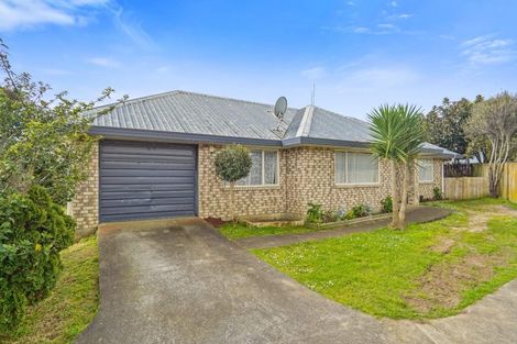 Photo of property in 2/14 Bellville Drive, Clendon Park, Auckland, 2103
