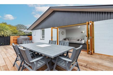 Photo of property in 1/6 Jade Place, Parklands, Christchurch, 8083