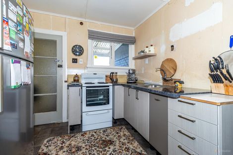 Photo of property in 56 Rhodes Street, Waimate, 7924