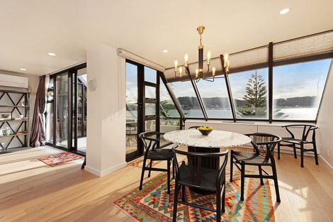 Photo of property in 2/328 Oriental Parade, Oriental Bay, Wellington, 6011