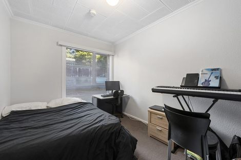 Photo of property in Victoria Court, 4/4 Queen Street, Mount Victoria, Wellington, 6011