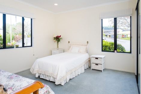 Photo of property in 2 Hikanui Place, Havelock North, 4130