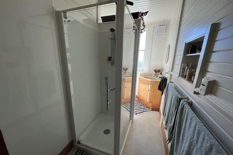 Photo of property in 18 Connaught Terrace, Brooklyn, Wellington, 6021