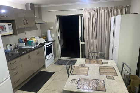 Photo of property in 20 Salford Crescent, Flat Bush, Auckland, 2019