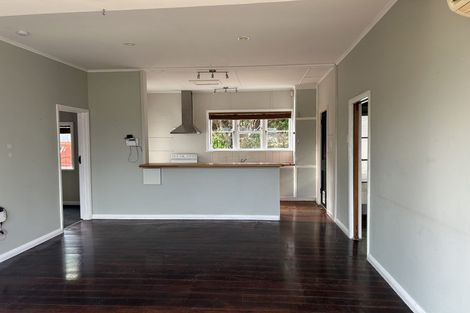 Photo of property in 107 Nevay Road, Miramar, Wellington, 6022