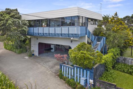 Photo of property in 31 Wallis Street, Raglan, 3225