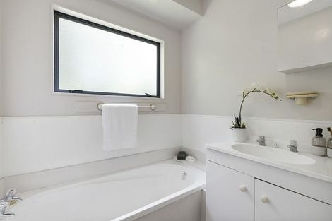 Photo of property in 5/42 Rodney Street, Wellsford, 0900