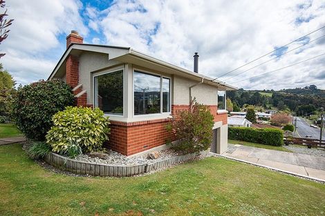 Photo of property in 5 Flower Street, Fairfield, Dunedin, 9018