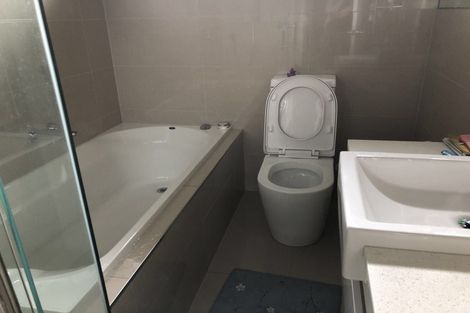 Photo of property in 17a Wyoming Avenue, Murrays Bay, Auckland, 0630