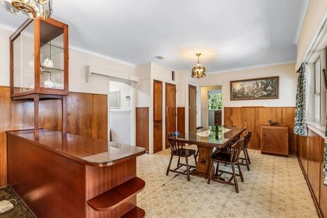 Photo of property in 21 Saint Leonards Road, Kelston, Auckland, 0602