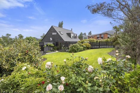 Photo of property in 18 Estuary Crescent, Fairfield, Dunedin, 9018