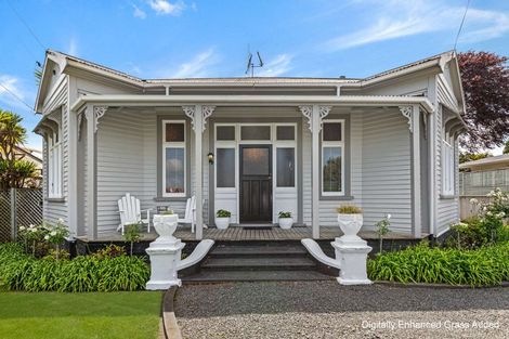 Photo of property in 8 Saint Leonard Street, Saint Johns Hill, Whanganui, 4501