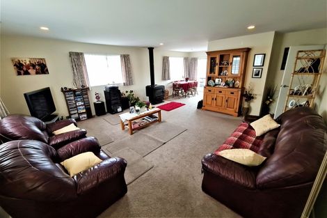 Photo of property in 1 Rochfort Place, Westport, 7825