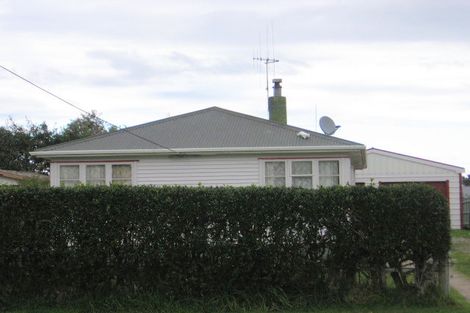 Photo of property in 44 Cook Street, Foxton, 4814