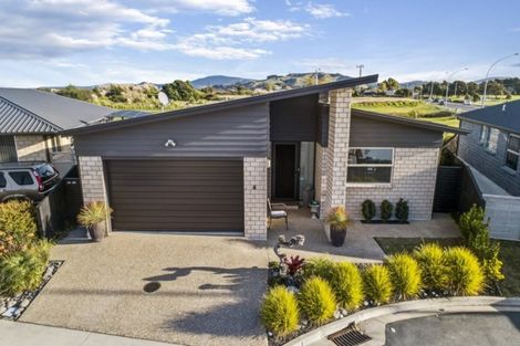 Photo of property in 4 Westhill Lane, Papamoa Beach, Papamoa, 3118