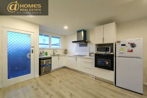 Photo of property in 4/84 Portage Road, New Lynn, Auckland, 0600