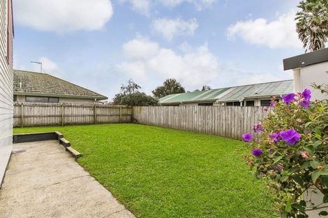 Photo of property in 1/21 Solveig Place, Randwick Park, Auckland, 2105