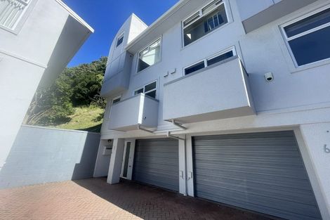 Photo of property in Fernhill Flats, 5/324 The Terrace, Te Aro, Wellington, 6011