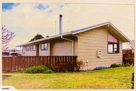 Photo of property in 6 Rewarewa Street, Owhata, Rotorua, 3010