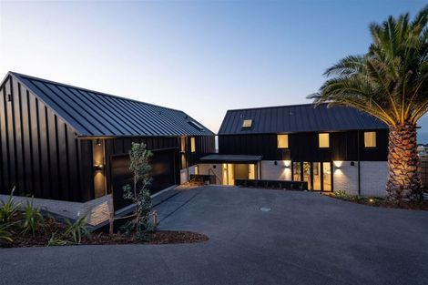 Photo of property in 9 Loader Lane, Clifton, Christchurch, 8081