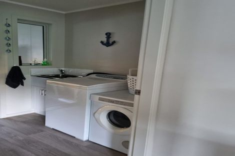 Photo of property in 9 Tainui Street, Mokau, 4376