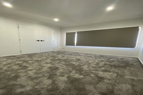 Photo of property in 14a Goldnib Place, Randwick Park, Auckland, 2105