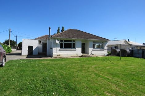 Photo of property in 13 Hunter Street, Edendale, 9825