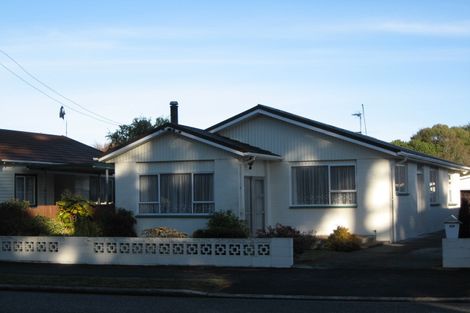 Photo of property in 220 Keyes Road, New Brighton, Christchurch, 8083