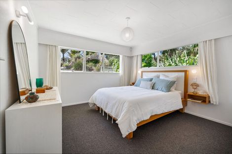 Photo of property in 217 Motutara Road, Muriwai, Waimauku, 0881