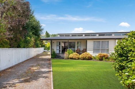 Photo of property in 13 Candu Lane, Kinloch, Taupo, 3377