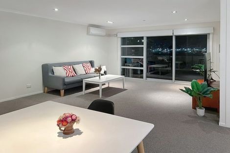 Photo of property in Bellagio Apartments, 8c/39 Taranaki Street, Te Aro, Wellington, 6011