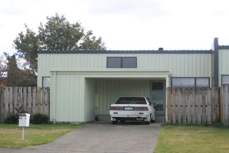 Photo of property in 1/86 Atherfold Crescent, Greenmeadows, Napier, 4112